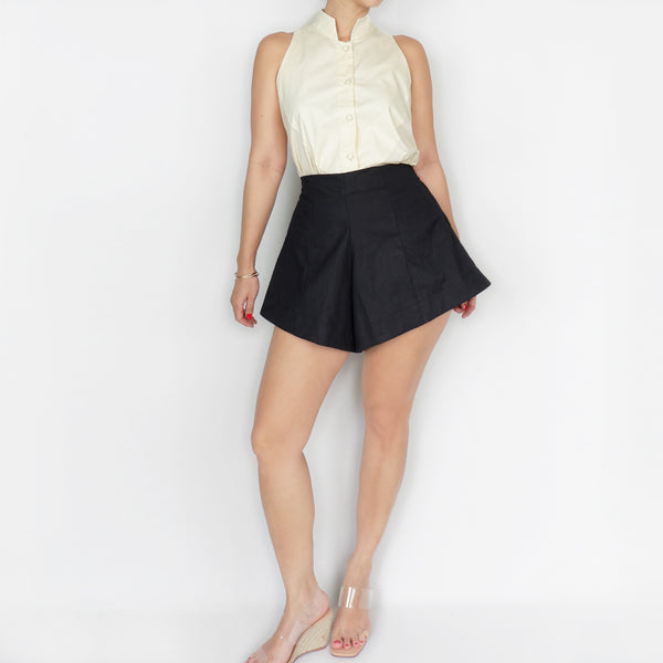 Flared Shorts in Black